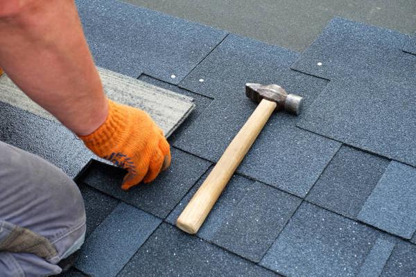 Heavy-Duty Roofing for Shopping Centers